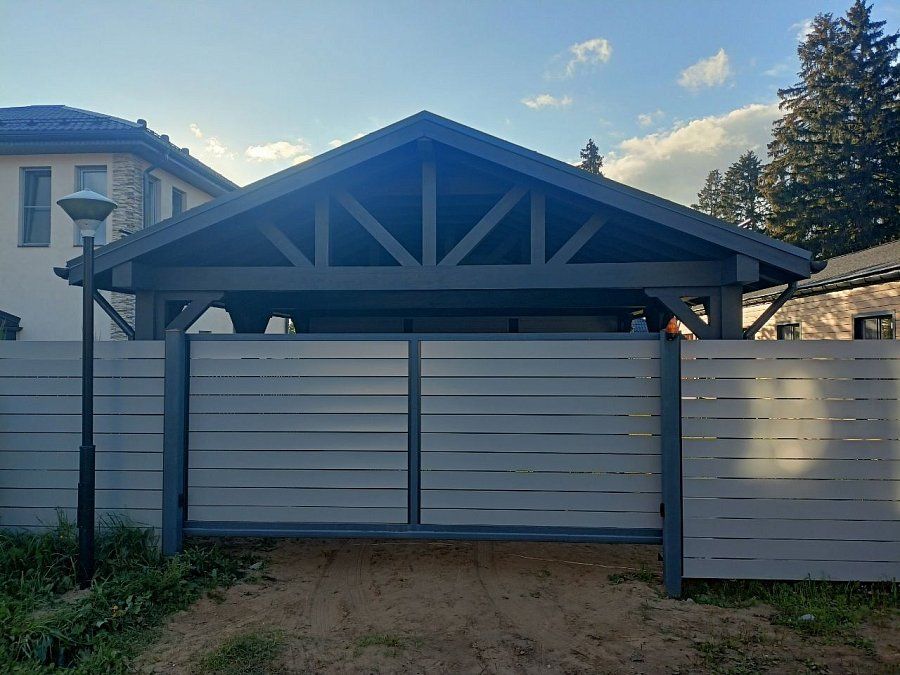 Навес для машин с хозблоком РИМ